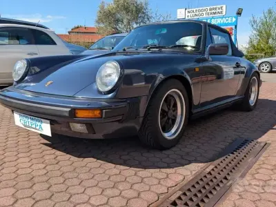 Usata Porsche 911 Carrera Cabriolet 231 CV (169 kW) 1985 Blu/azzurro Cabrio