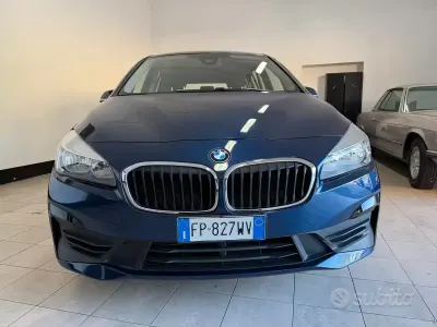 Begagnad BMW 216 Active Tourer Sport Line 116 HK (85 kW) 2018 Blå Minibuss