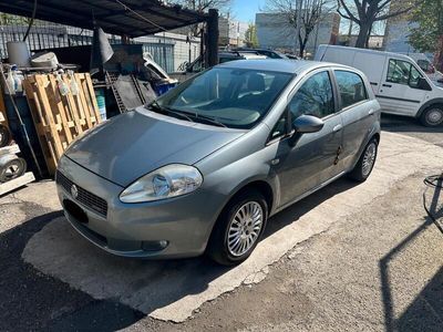 usata Fiat Grande Punto 1.3 MJT 75 CV 5 porte Dynamic