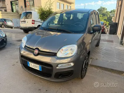 Usata Fiat Panda 69 CV (50 kW) 2020 Grigio Utilitaria
