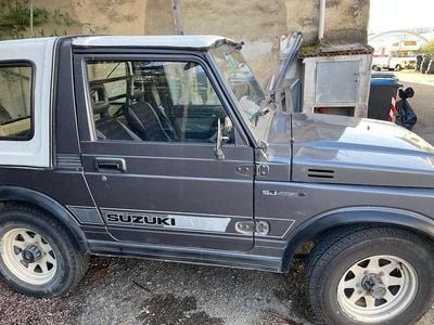 Usata Suzuki Samurai 45 CV (33 kW) 1986 Grigio SUV
