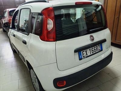 Usata Fiat Panda Lounge 75 CV (55 kW) 2014 Bianco Utilitaria