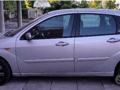 Usata Ford Focus Ghia 2003 Grigio Berlina