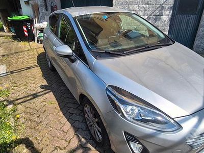 Usata Ford Fiesta Titanium 86 CV (63 kW) 2019 Grigio Utilitaria
