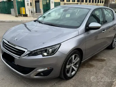 Usata Peugeot 308 GT-line 131 CV (96 kW) 2019 Grigio Berlina