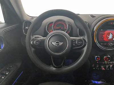 Usata Mini Cooper D Countryman 150 CV (110 kW) 2018 British racing green SUV