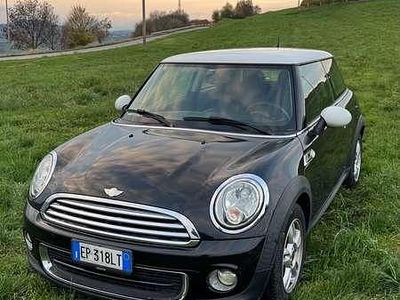 Begagnad Mini ONE 75 HK (55 kW) 2013 Svart Halvkombi