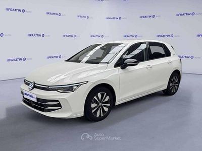 Usata VW Golf VIII Life 116 CV (85 kW) 2025 Bianco Utilitaria