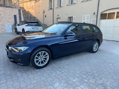 Usata BMW 116 116 CV (85 kW) 2012 Bluazzurro Utilitaria
