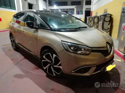 Usata Renault Grand Scénic IV 160 CV (117 kW) 2017 Monovolume