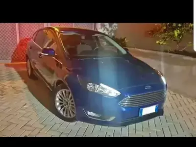 Occasion Ford Focus 109 ch (80 kW) 2015 Bleue Berline