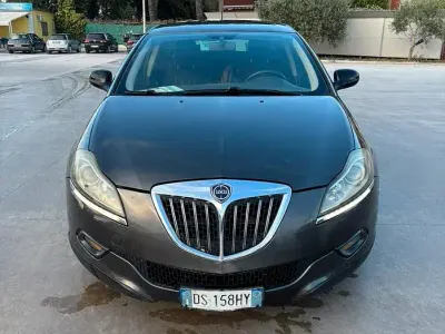 Usata Lancia Delta 120 CV (88 kW) 2008 Utilitaria