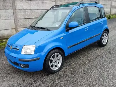 Usata Fiat Panda 60 CV (44 kW) 2005 Bluazzurro Utilitaria