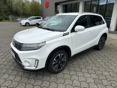Usata Suzuki Vitara 129 CV (94 kW) 2021 Bianco SUV