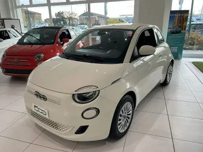 Usata Fiat 500e 22 kW (31 CV) 2024 Bianco Utilitaria