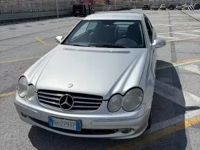 Occasion Mercedes CLK270 Avantgarde 170 ch (125 kW) 2006 Gris