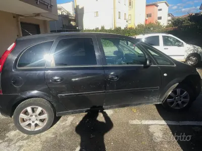 Usata Opel Meriva 110 CV (80 kW) 2006 Nero Monovolume