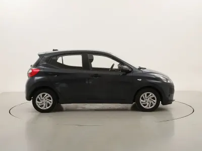 Usata Hyundai i10 Advanced 67 CV (49 kW) 2022 Grigiogrigio Utilitaria