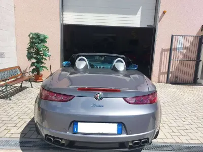 Usata Alfa Romeo Spider Exclusive 260 CV (191 kW) 2007 Grigio Cabrio