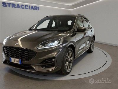 Usata Ford Kuga ST-Line 120 CV (88 kW) 2024 Grigio metallizzato SUV