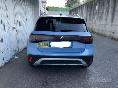 Usata VW T-Cross Style 116 CV (85 kW) 2024 Blu SUV