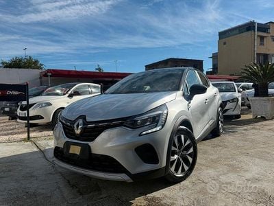 Usata Renault Captur Zen 115 CV (84 kW) 2020 Grigio SUV