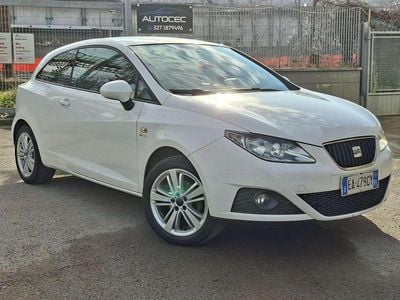 Usata Seat Ibiza SC 69 CV (50 kW) 2010 Bianco Utilitaria