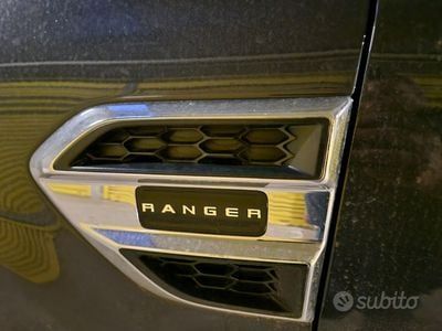 Usata Ford Ranger Limited 170 CV (125 kW) 2023 Nero Pick-up