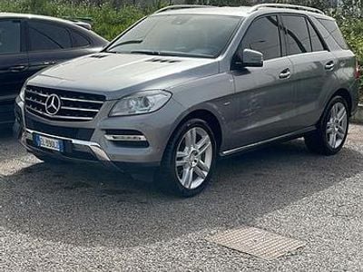 Usata Mercedes ML250 204 CV (150 kW) 2012 Grigio SUV