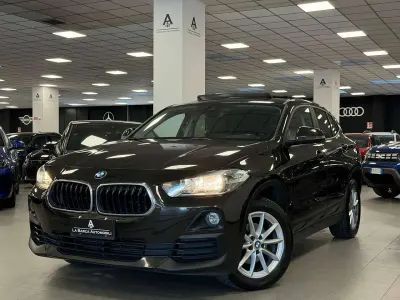 Usata BMW X2 116 CV (85 kW) 2019 Marrone SUV