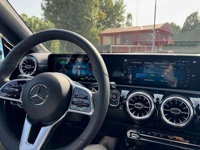 Usado Mercedes CLA250e Shooting Brake Business 160 CV (117 kW) 2021 Familiar