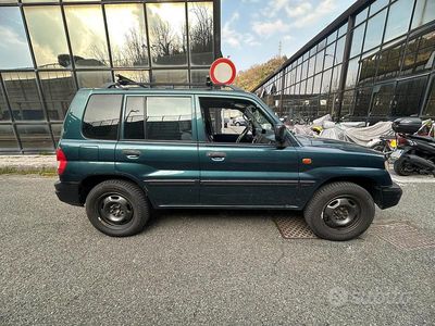 Usata Mitsubishi Pajero 129 CV (94 kW) 2002 Verde SUV