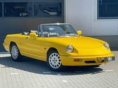 Usata Alfa Romeo Spider 120 CV (88 kW) 1993 Giallo Cabrio