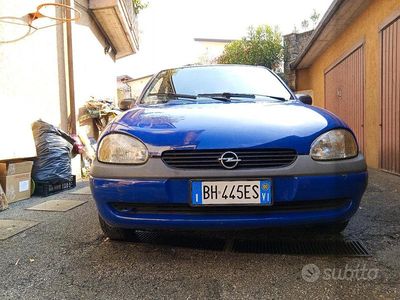 Używany Opel Corsa 54 KM (39 kW) 1999 Sedan/Limuzyna