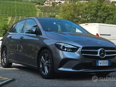 Usata Mercedes B220 Premium 190 CV (139 kW) 2019 Grigio Utilitaria