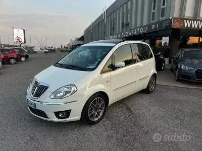 Usata Lancia Musa 95 CV (69 kW) 2009 Bianco Monovolume