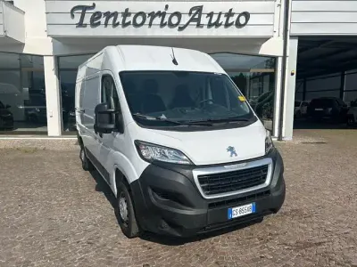 Usata Peugeot Boxer S 120 CV (88 kW) 2024 Bianco pastello Furgone