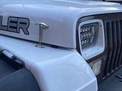 Occasion Jeep Wrangler 110 ch (80 kW) 1992 Blanc SUV