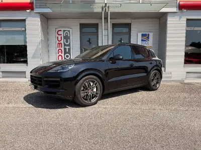 Usata Porsche Cayenne Turbo 549 CV (403 kW) 2018 Nero SUV
