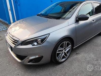 Usata Peugeot 308 120 CV (88 kW) 2015 Berlina