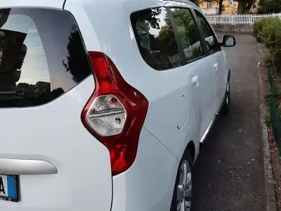 Usata Dacia Lodgy Prestige 83 CV (61 kW) 2015 Monovolume