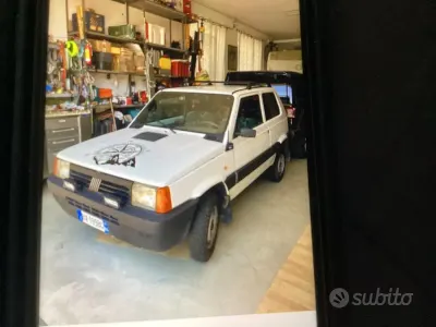 Usata Fiat Panda 4x4 54 CV (39 kW) 2001 Bianco Utilitaria
