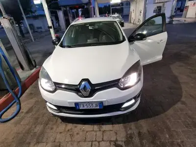 Usata Renault Mégane III LIMITED 110 CV (80 kW) 2015 Berlina