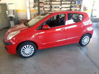 Usata Nissan Pixo 66 CV (48 kW) 2009 Rosso Utilitaria