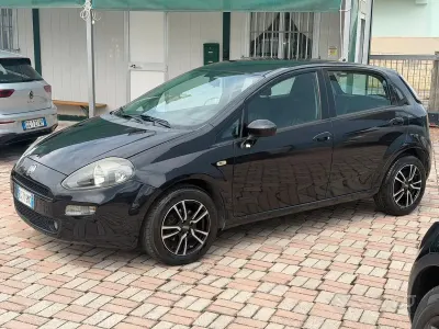Usata Fiat Punto Evo Dynamic 75 CV (55 kW) 2011 Nero Utilitaria