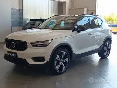 Usata Volvo XC40 R-Design 129 CV (94 kW) 2021 Bianco SUV