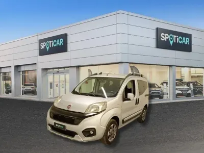 Käytetty Fiat Qubo Trekking 80 HP (58 kW) 2017 Harmaa Tila-auto