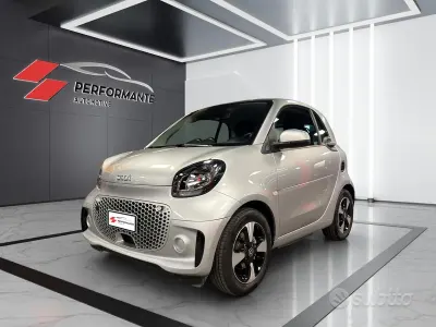 Usata Smart ForTwo Coupé Passion 41 kW (56 CV) 2023 Argento Utilitaria