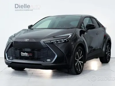 Usata Toyota C-HR Trend 140 CV (102 kW) 2024 Grigio scuro / antracite met. SUV