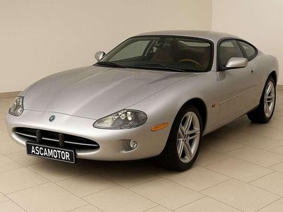 Usata Jaguar XK8 298 CV (219 kW) 2003 Grigio Coupé